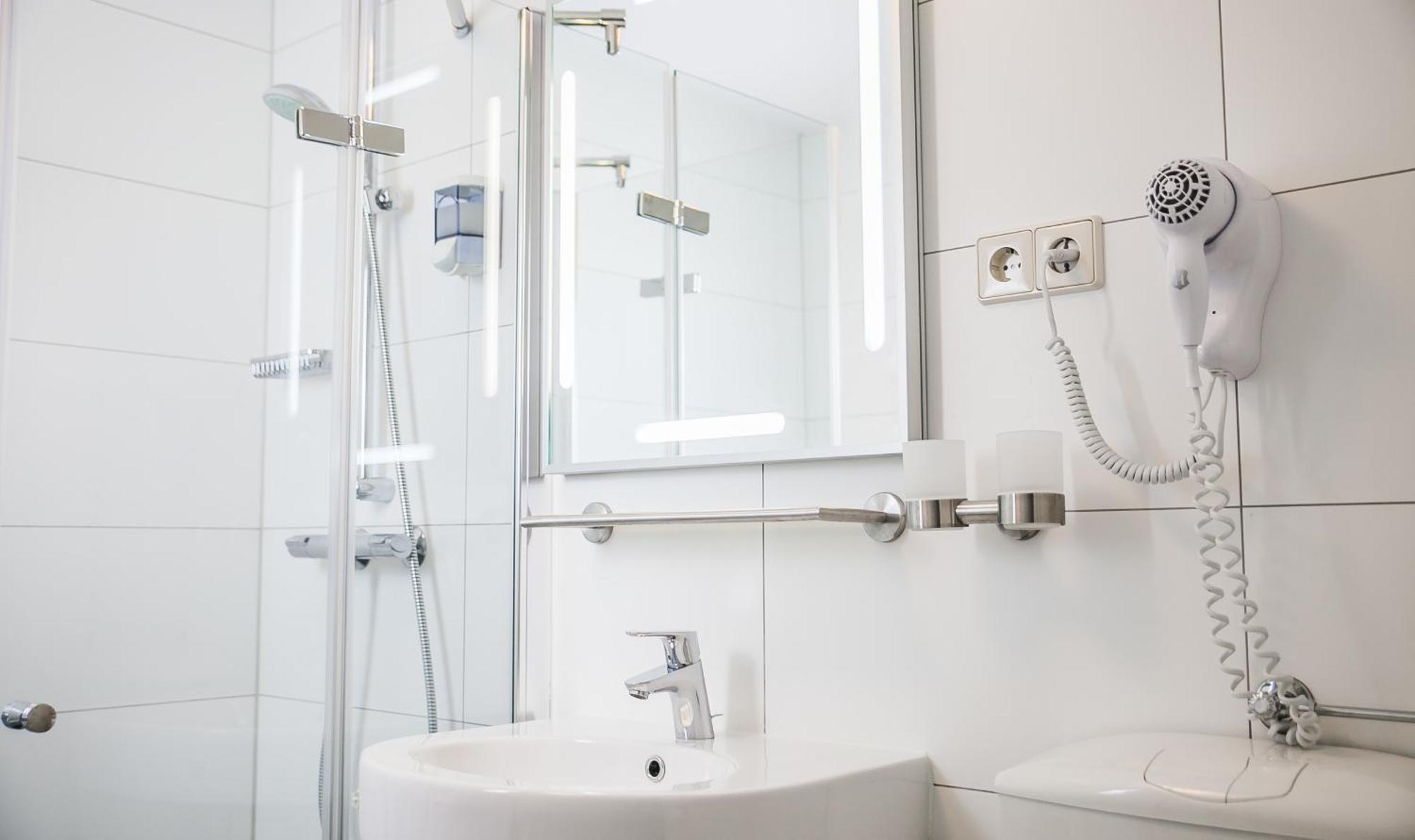 City Hotel Heilbronn Room photo